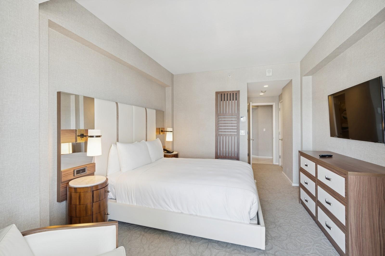 551 N Fort Lauderdale Bch Blvd #R1902 Fort Lauderdale, FL 33304