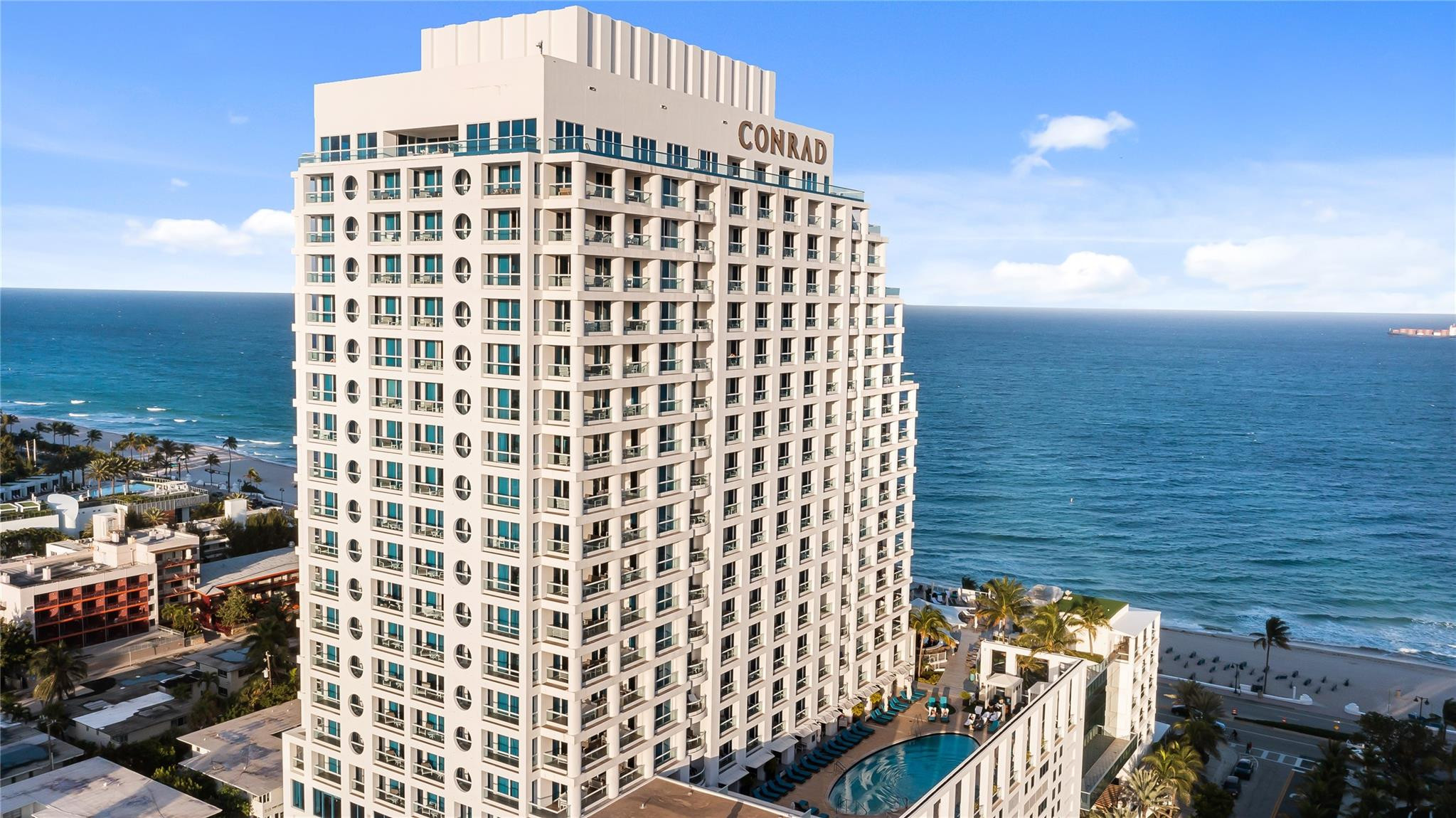 551 N Fort Lauderdale Bch Blvd #R1902 Fort Lauderdale, FL 33304