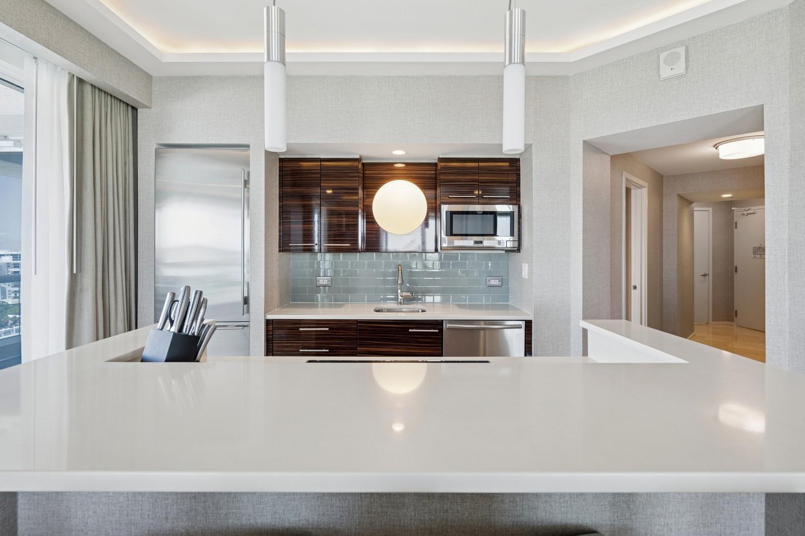 551 N Fort Lauderdale Bch Blvd #R1902 Fort Lauderdale, FL 33304