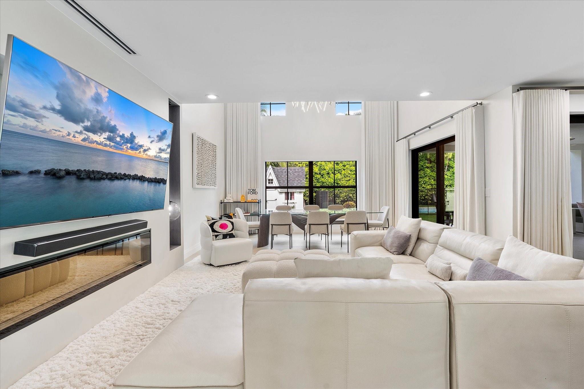 9 Tahoe Ln Sea Ranch Lakes, FL 33308