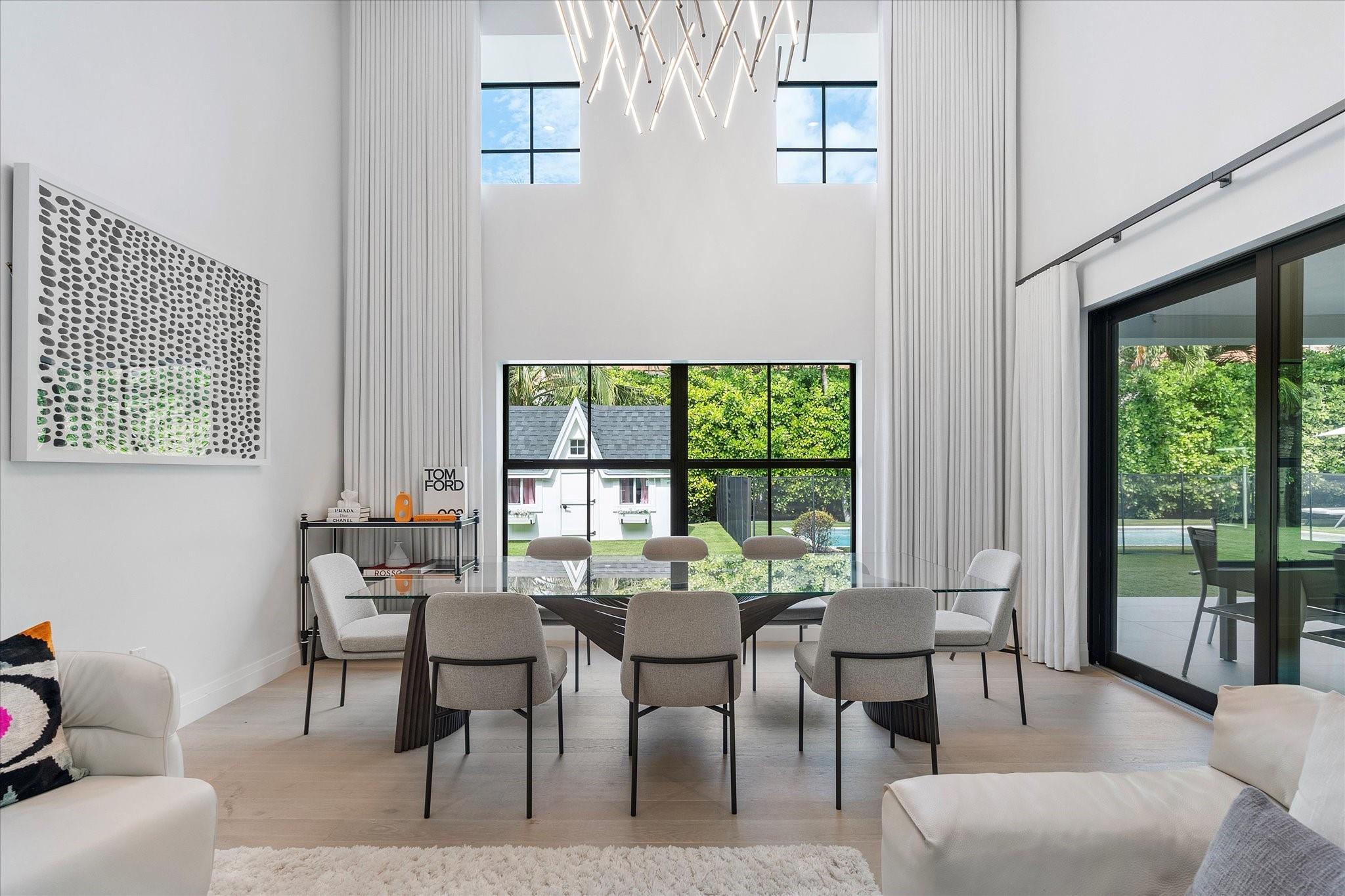 9 Tahoe Ln Sea Ranch Lakes, FL 33308