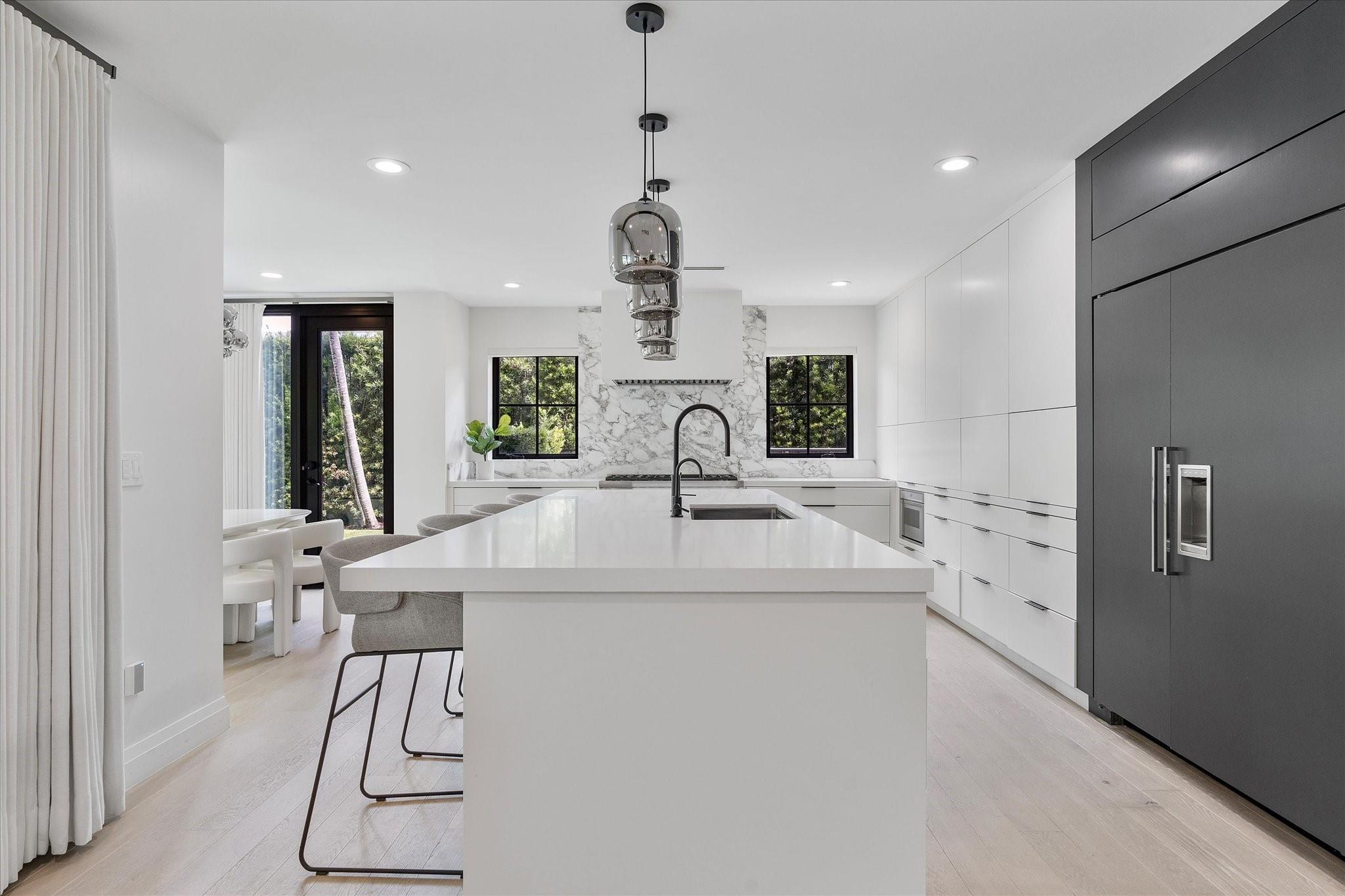 9 Tahoe Ln Sea Ranch Lakes, FL 33308