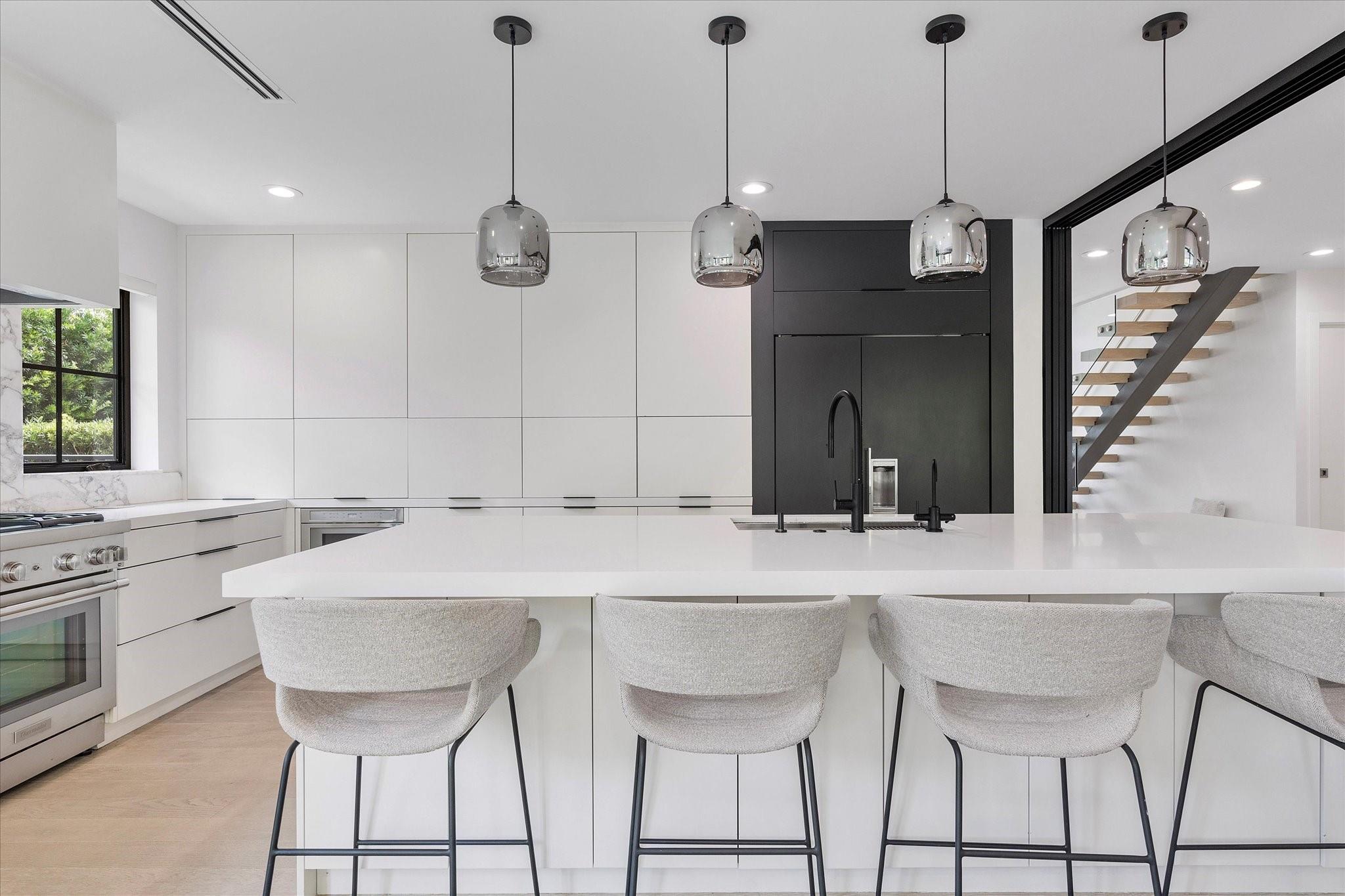 9 Tahoe Ln Sea Ranch Lakes, FL 33308