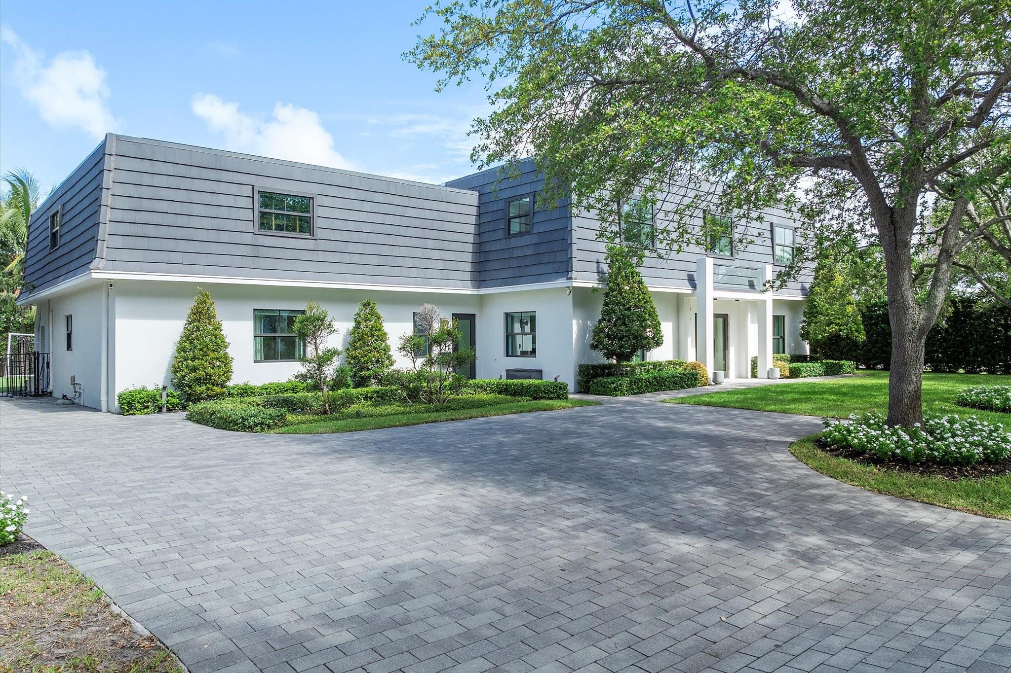 9 Tahoe Ln Sea Ranch Lakes, FL 33308