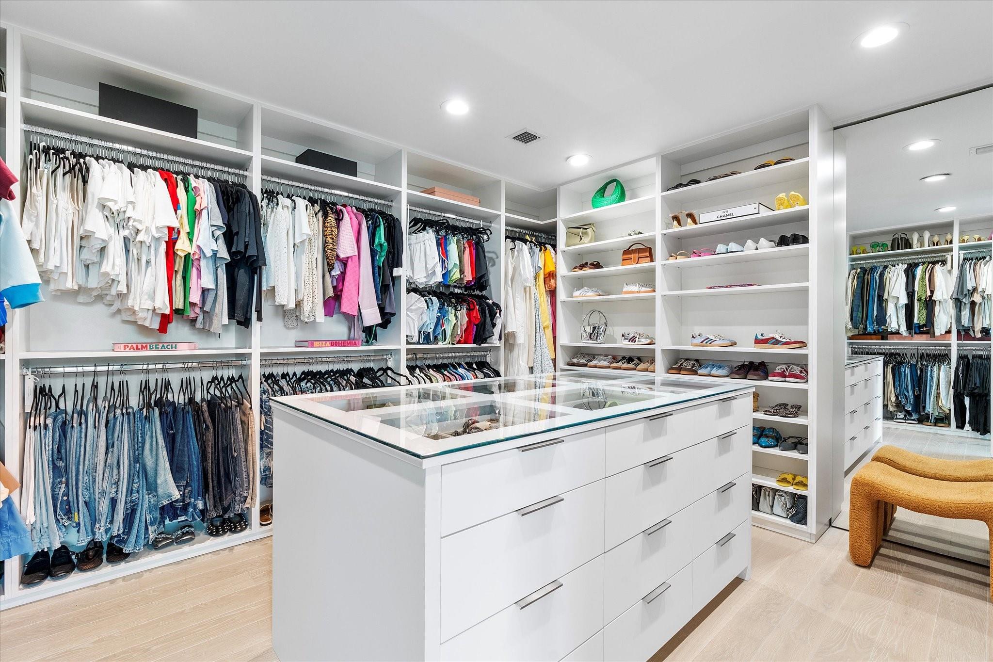 9 Tahoe Ln Sea Ranch Lakes, FL 33308