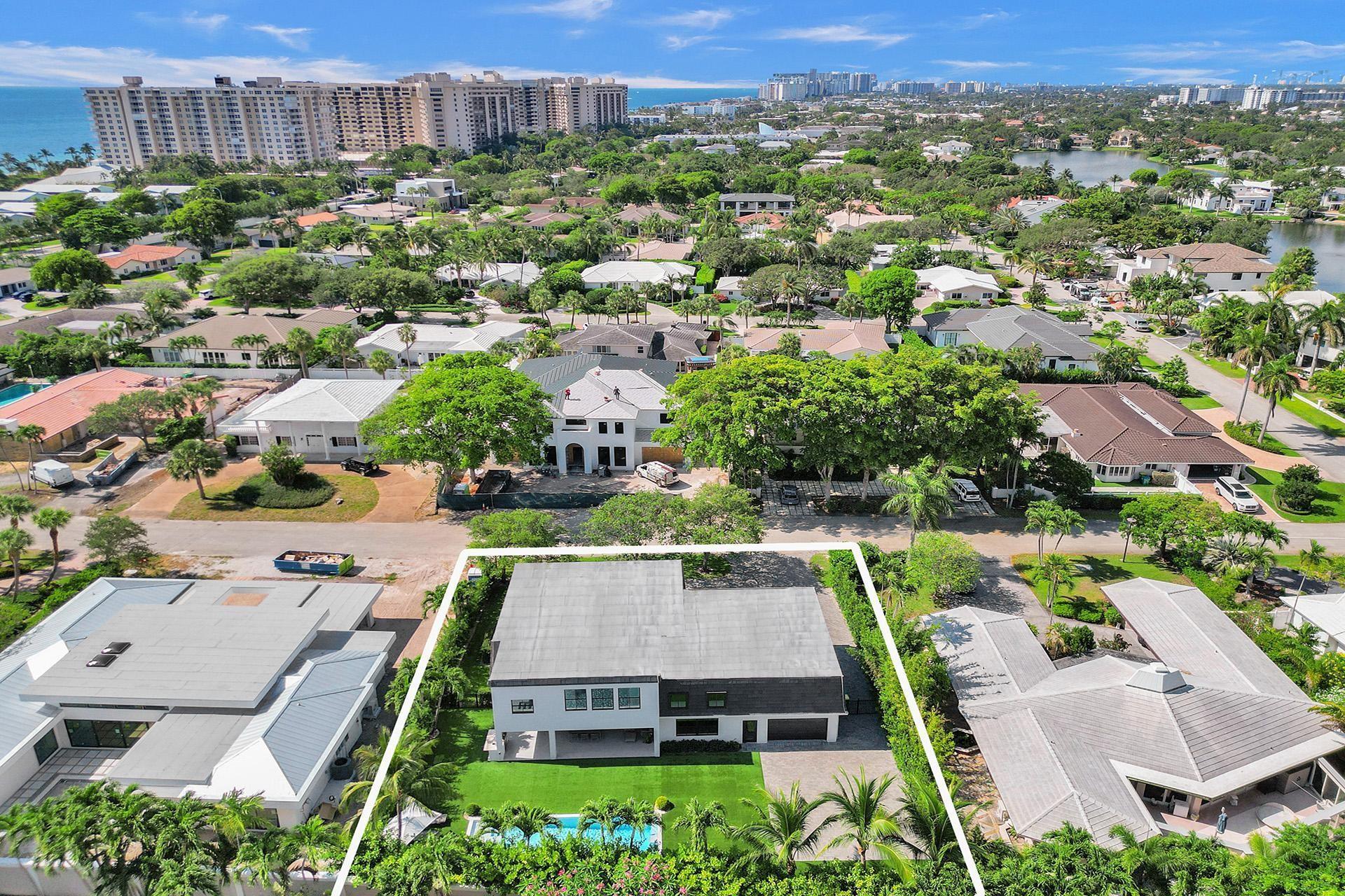 9 Tahoe Ln Sea Ranch Lakes, FL 33308