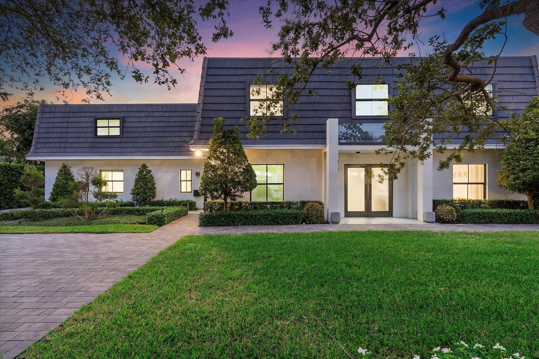 9 Tahoe Ln Sea Ranch Lakes, FL 33308