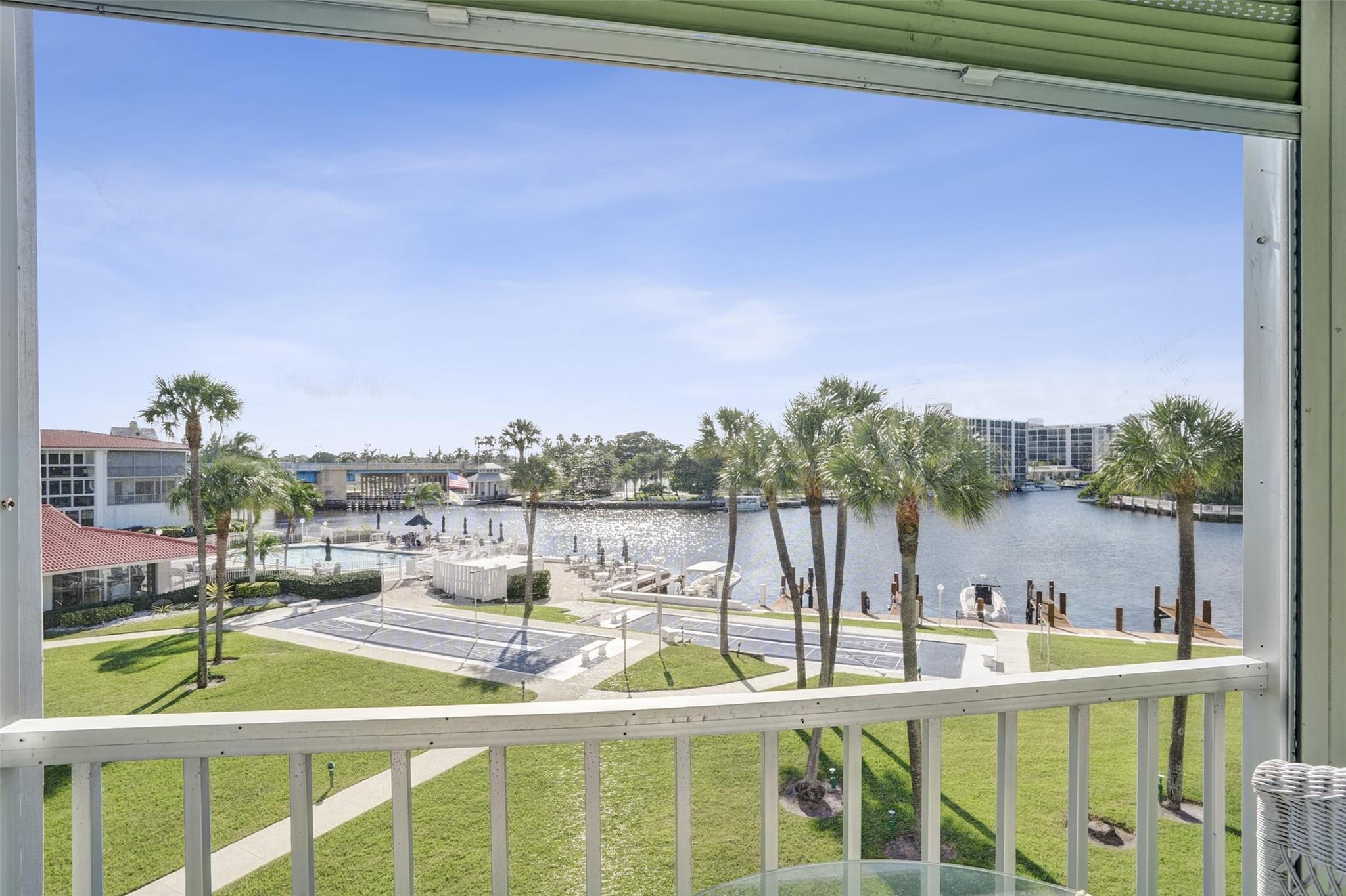 105 NE 19th Ave #352