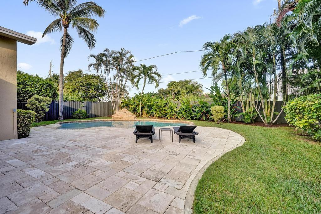 408 NE 9th Ave Fort Lauderdale, FL 33301