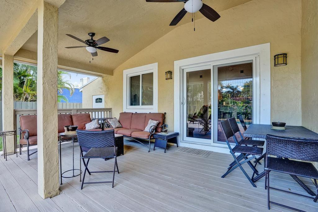 408 NE 9th Ave Fort Lauderdale, FL 33301