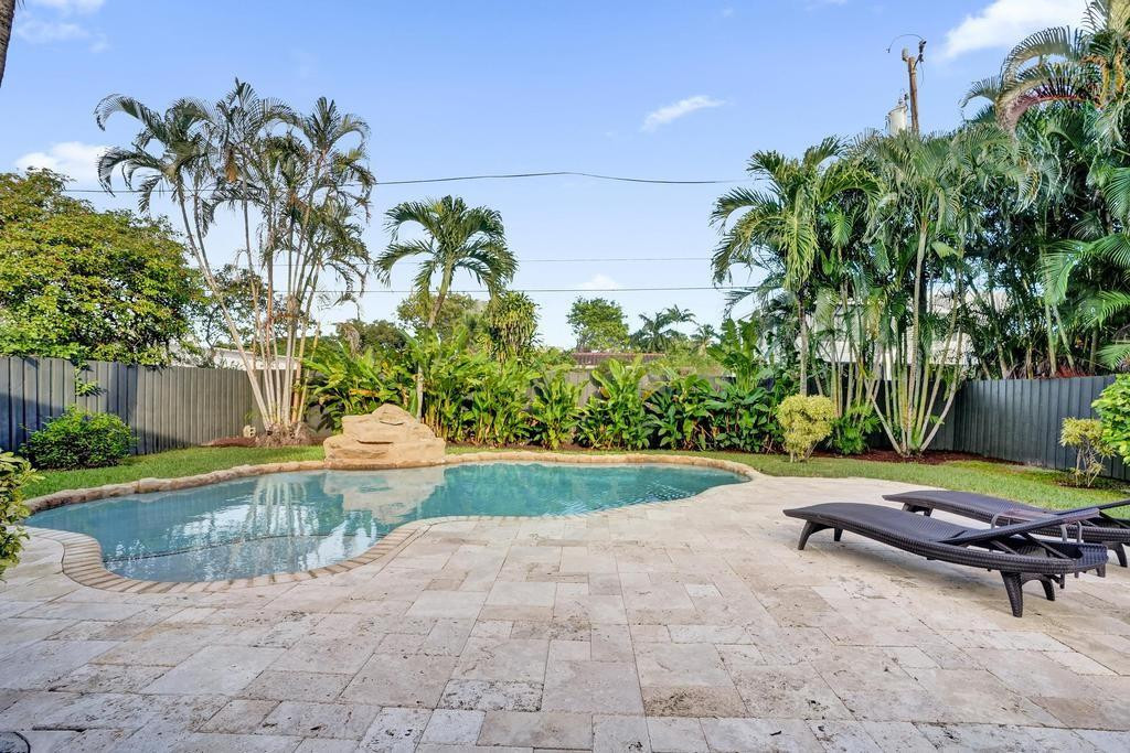 408 NE 9th Ave Fort Lauderdale, FL 33301