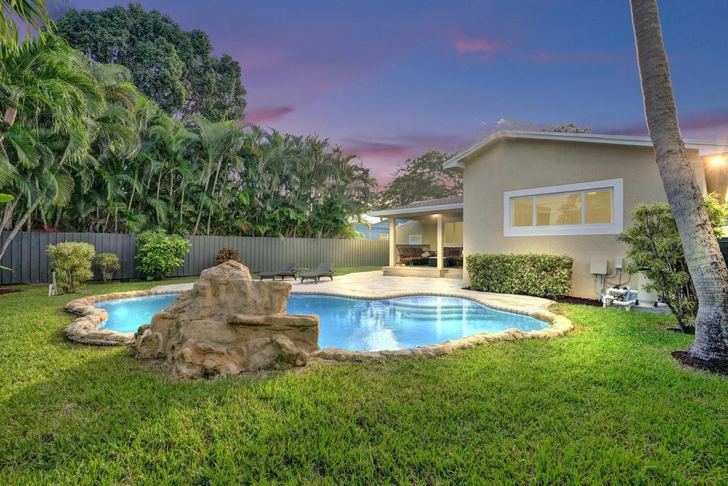 408 NE 9th Ave Fort Lauderdale, FL 33301