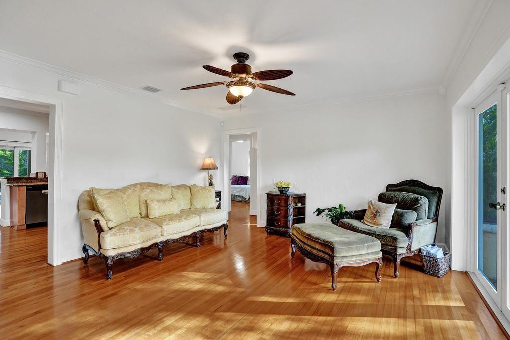 408 NE 9th Ave Fort Lauderdale, FL 33301