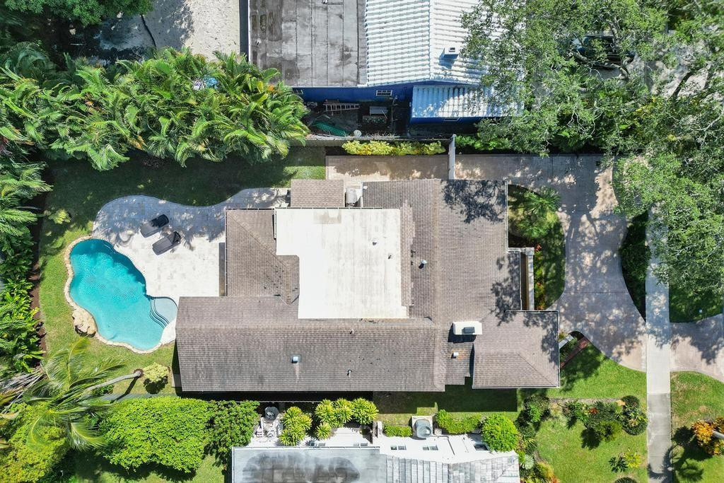 408 NE 9th Ave Fort Lauderdale, FL 33301