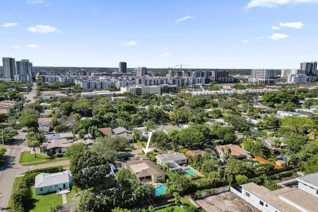 408 NE 9th Ave Fort Lauderdale, FL 33301