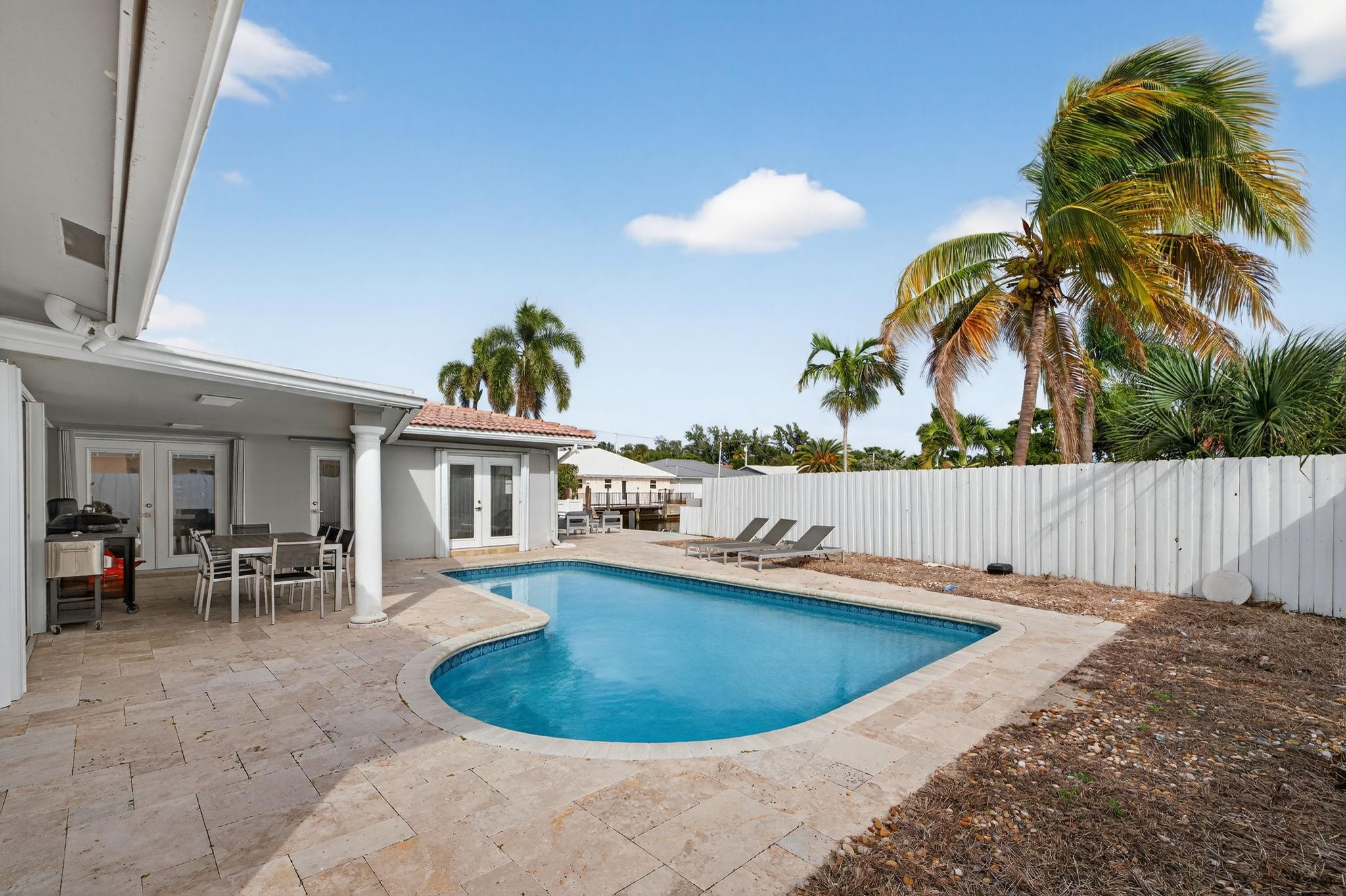 5950 NE 28th Ave Fort Lauderdale, FL 33308