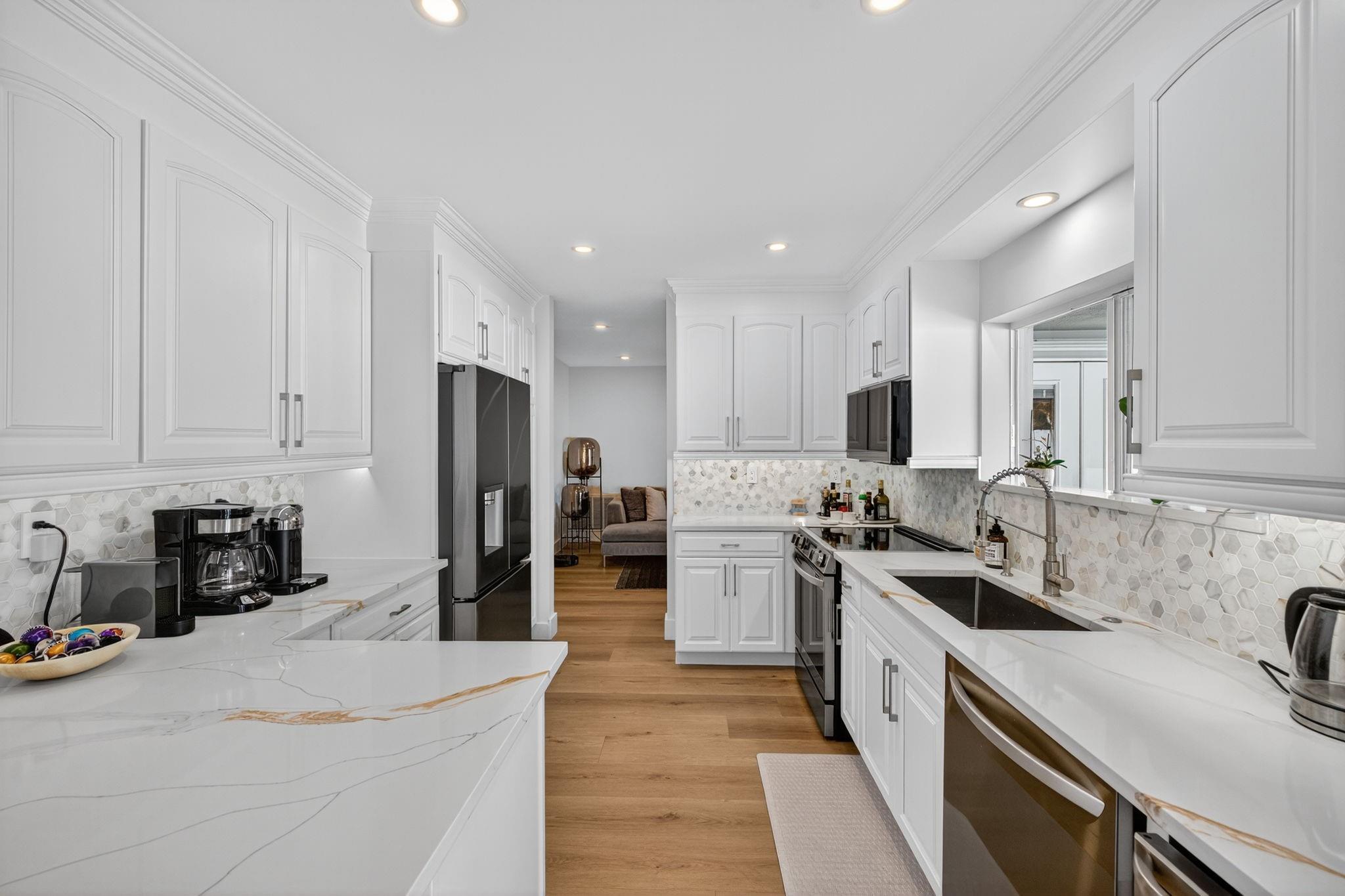 5950 NE 28th Ave Fort Lauderdale, FL 33308