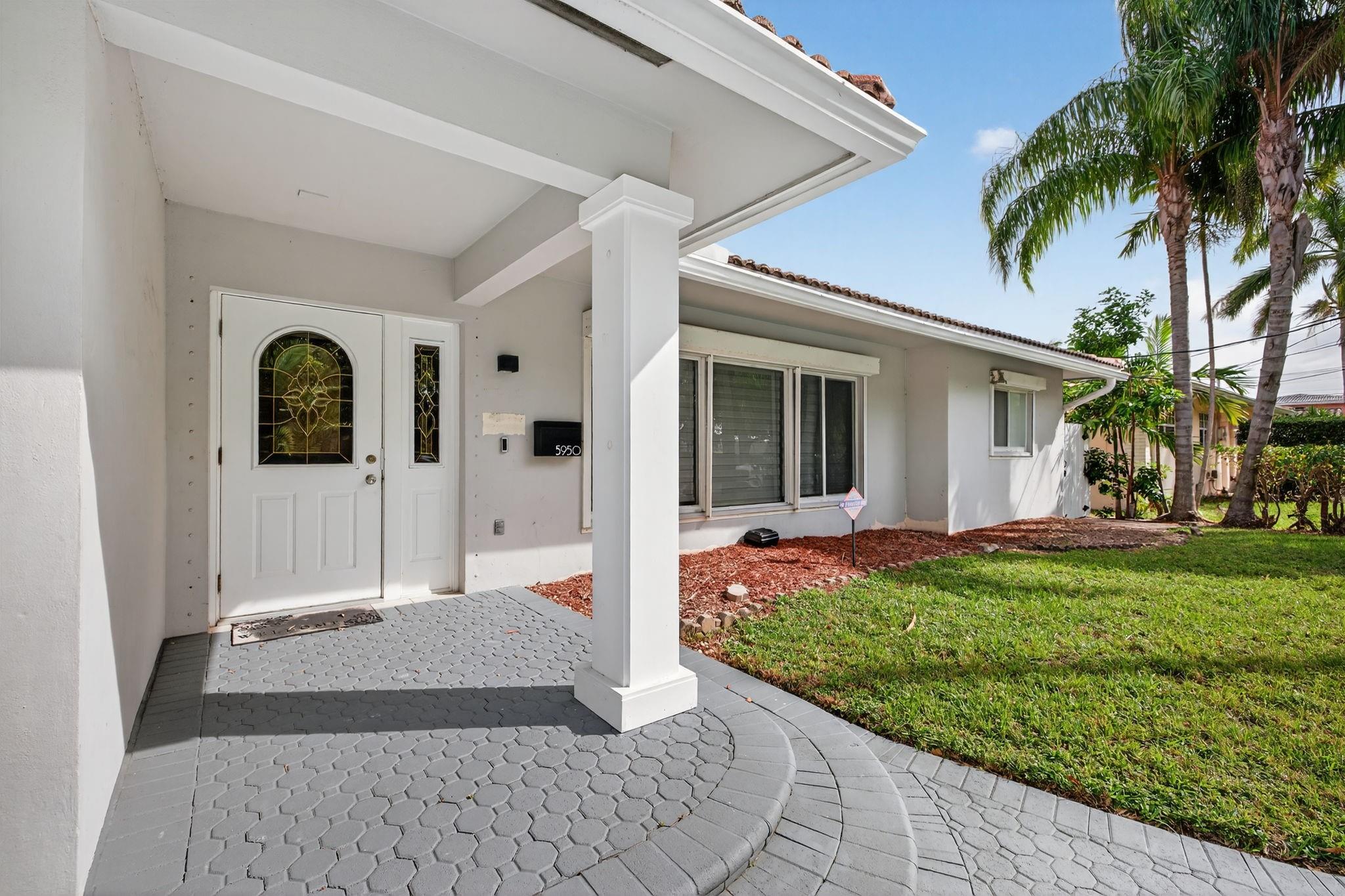 5950 NE 28th Ave Fort Lauderdale, FL 33308