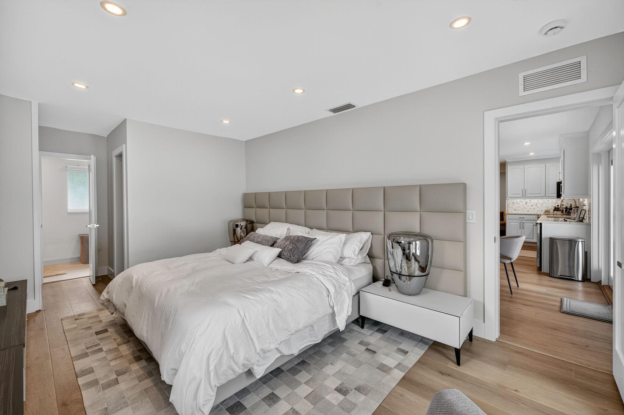 5950 NE 28th Ave Fort Lauderdale, FL 33308