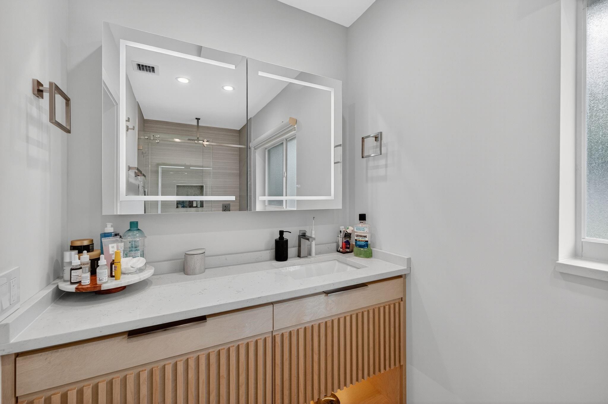 5950 NE 28th Ave Fort Lauderdale, FL 33308