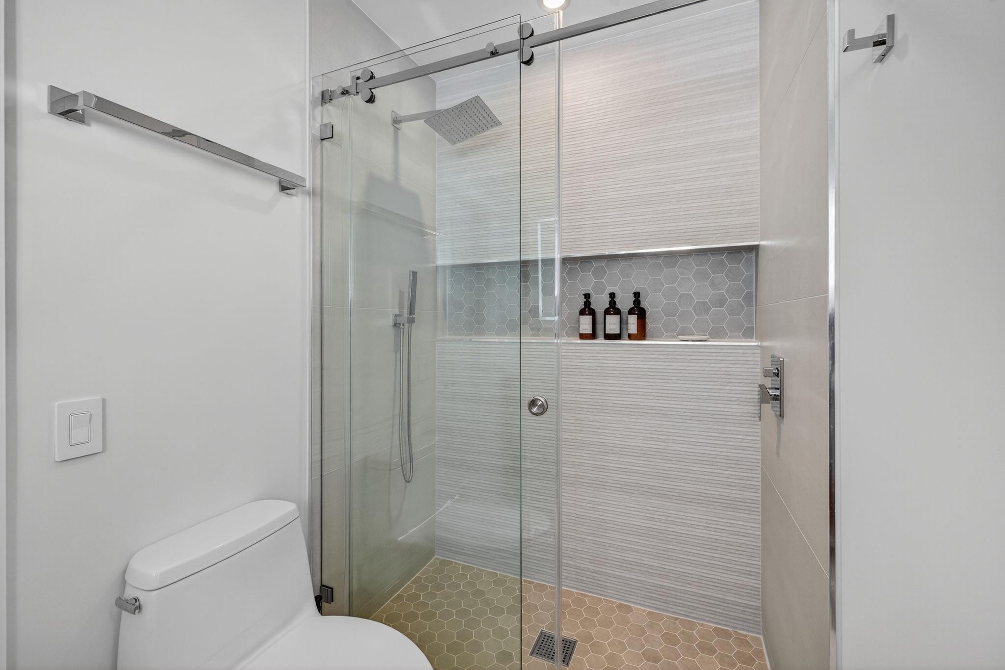 5950 NE 28th Ave Fort Lauderdale, FL 33308