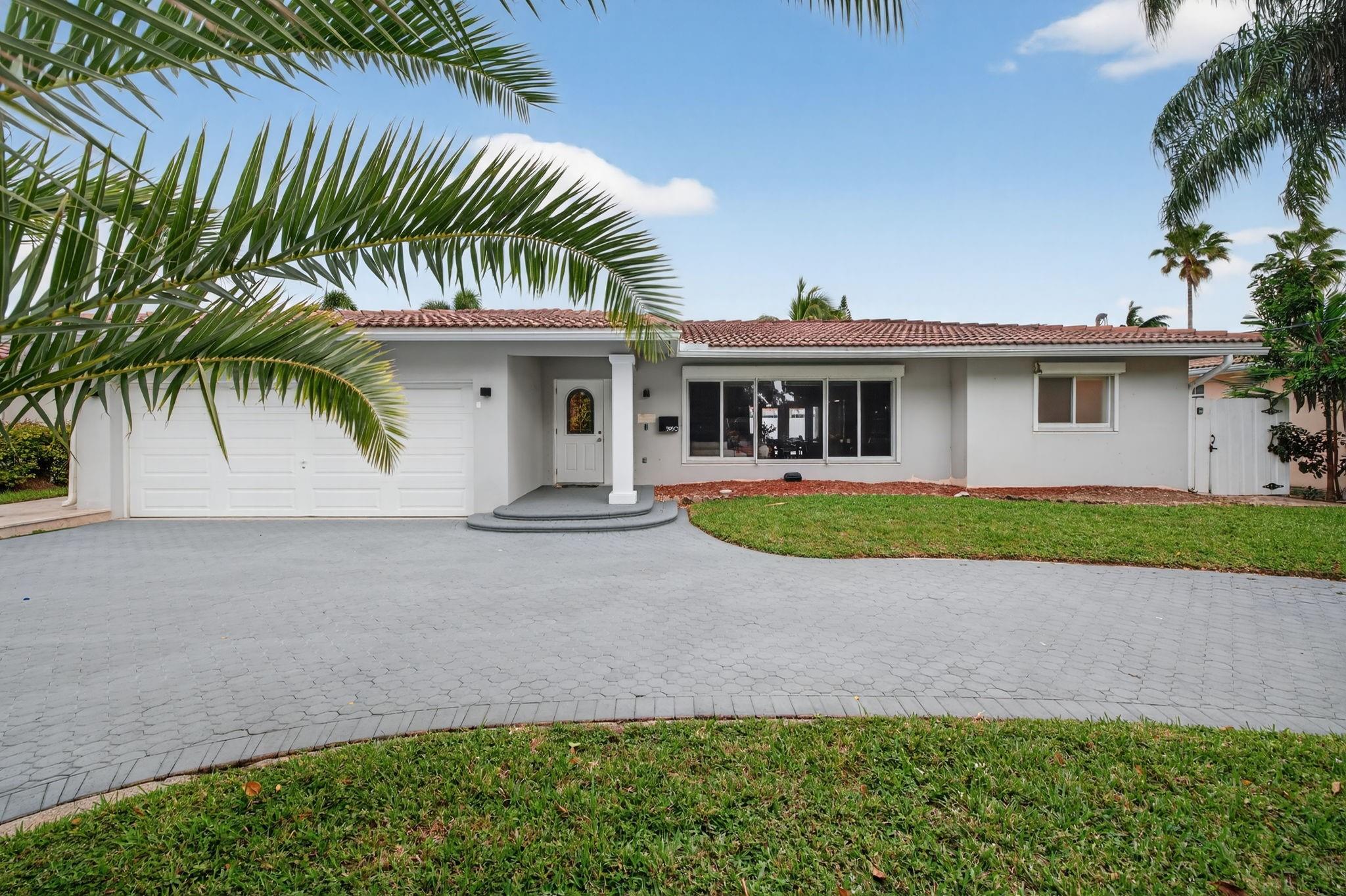 5950 NE 28th Ave Fort Lauderdale, FL 33308