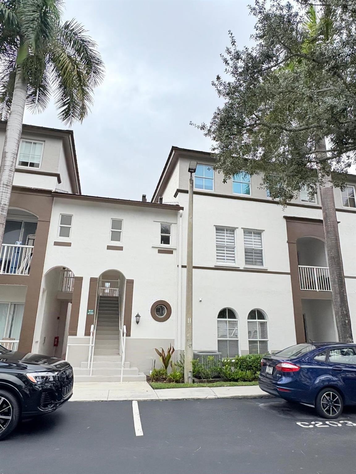 4311 SW 160th Ave #101