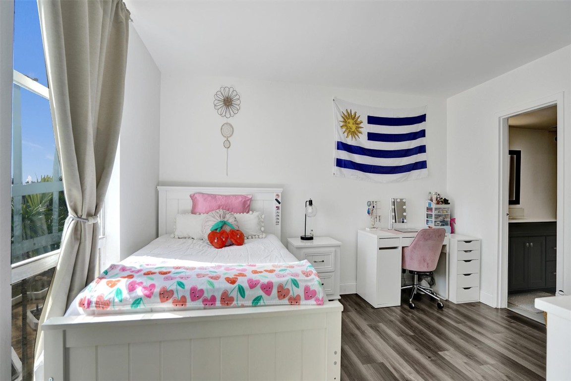 13499 Biscayne Blvd #610 North Miami, FL 33181