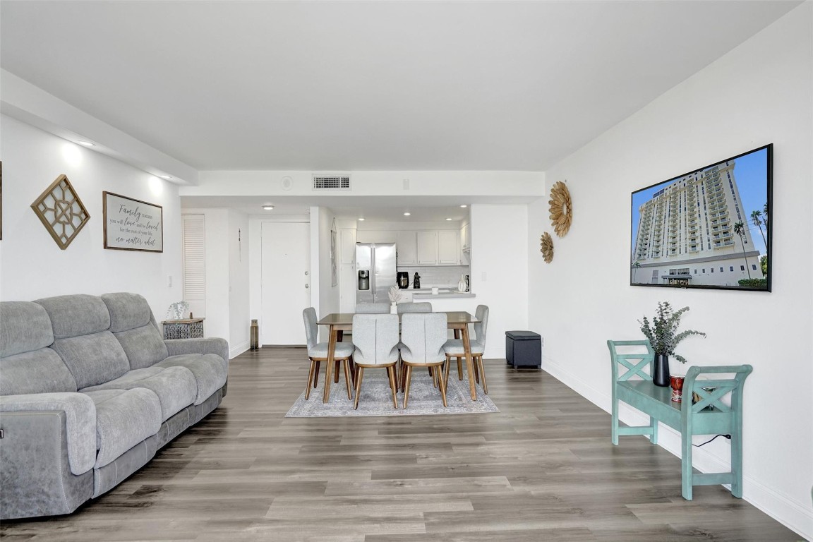 13499 Biscayne Blvd #610 North Miami, FL 33181