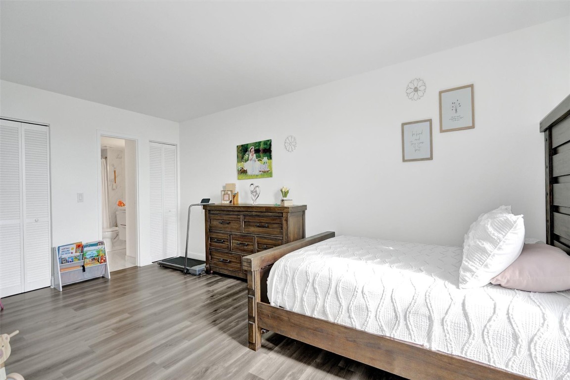 13499 Biscayne Blvd #610 North Miami, FL 33181