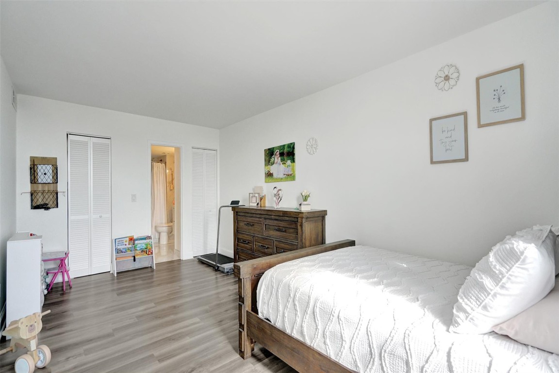 13499 Biscayne Blvd #610 North Miami, FL 33181