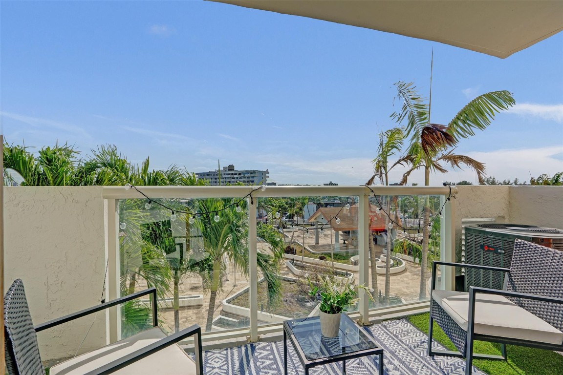 13499 Biscayne Blvd #610 North Miami, FL 33181