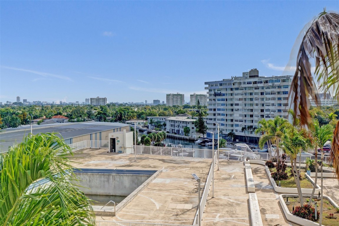 13499 Biscayne Blvd #610 North Miami, FL 33181