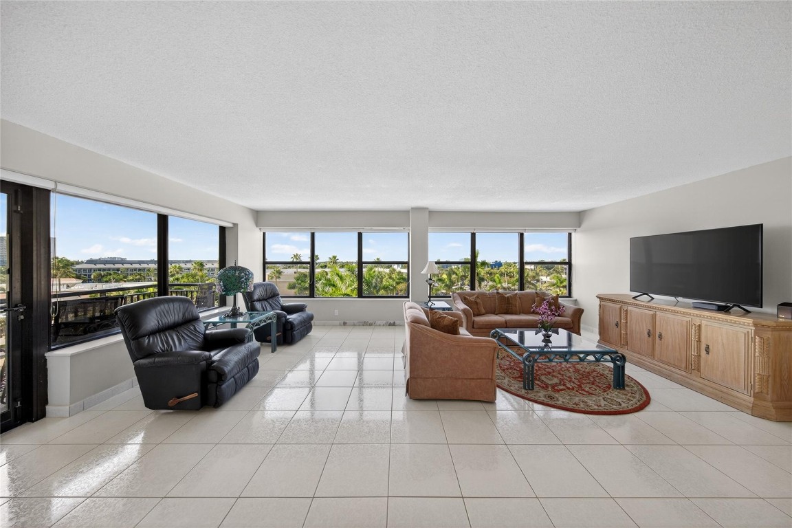 3800 Galt Ocean Dr #511 Fort Lauderdale, FL 33308