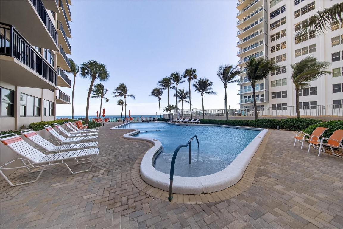3800 Galt Ocean Dr #511 Fort Lauderdale, FL 33308