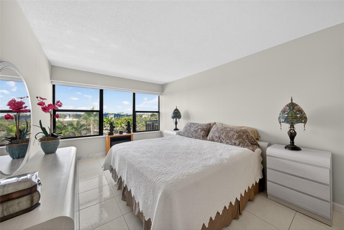 3800 Galt Ocean Dr #511 Fort Lauderdale, FL 33308