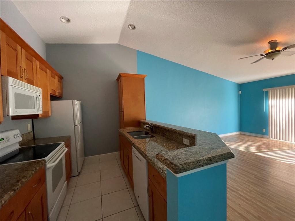 4538 Oak Ter Dr Greenacres, FL 33463