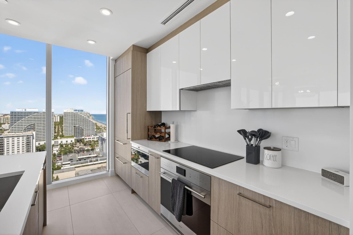 151 N Seabreeze #2103-E Fort Lauderdale, FL 33304