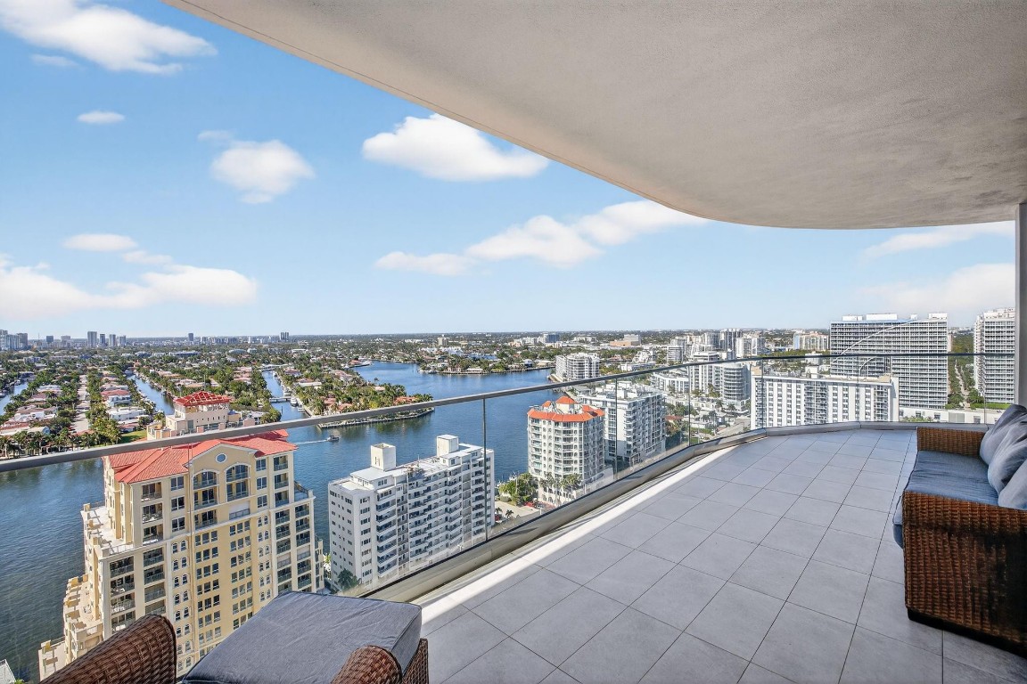 151 N Seabreeze #2103-E Fort Lauderdale, FL 33304