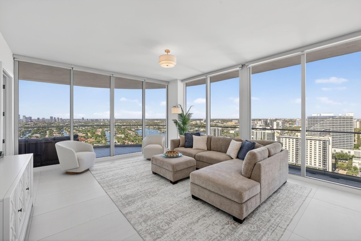 151 N Seabreeze #2103-E Fort Lauderdale, FL 33304