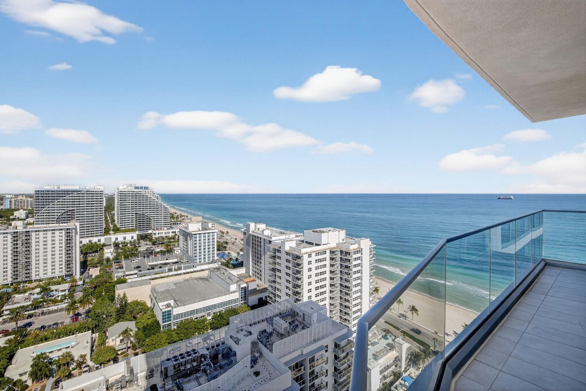 151 N Seabreeze #2103-E Fort Lauderdale, FL 33304