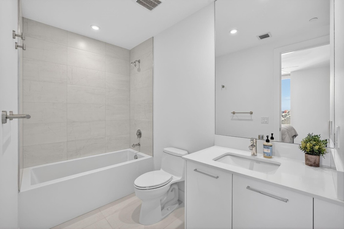 151 N Seabreeze #2103-E Fort Lauderdale, FL 33304