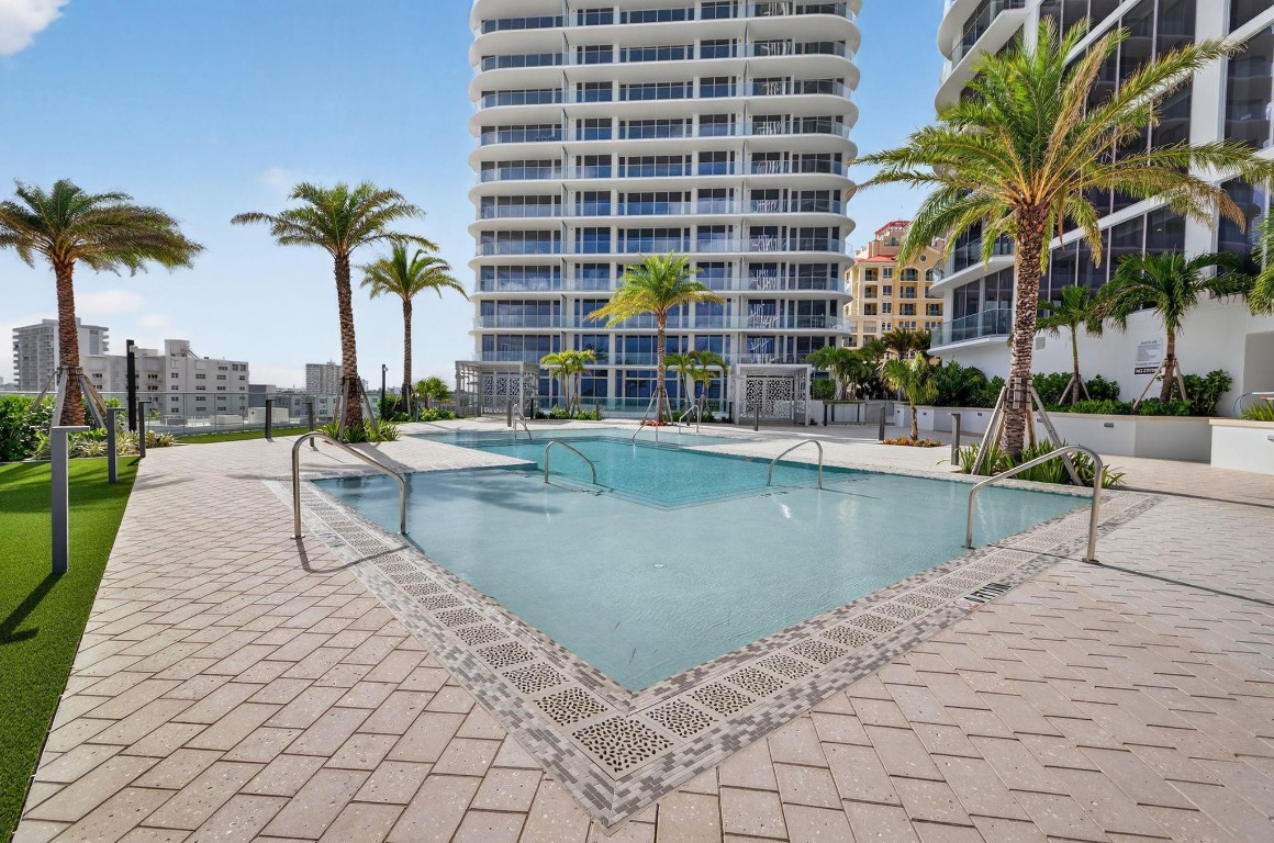 151 N Seabreeze #2103-E Fort Lauderdale, FL 33304