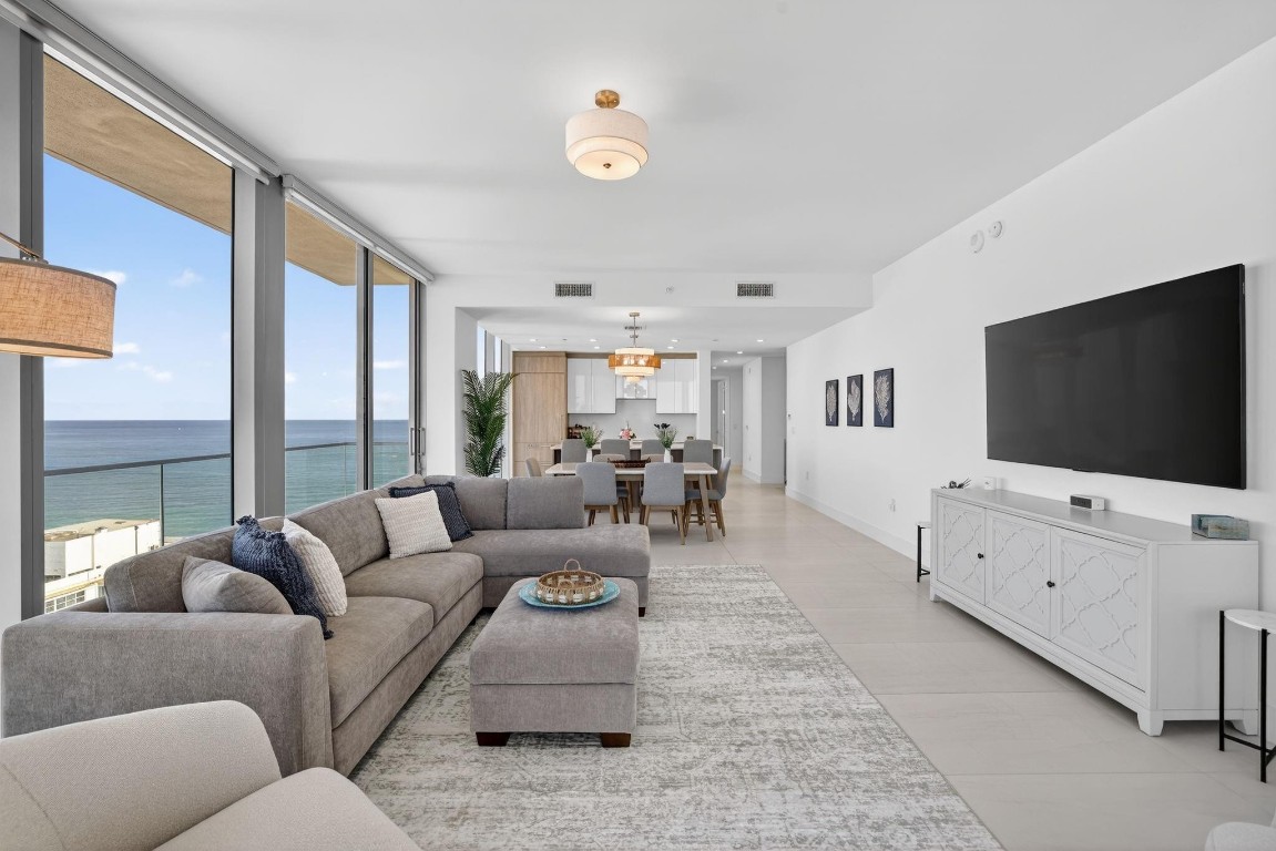 151 N Seabreeze #2103-E Fort Lauderdale, FL 33304