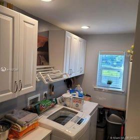 9335 NW 45th St #9335 Sunrise, FL 33351