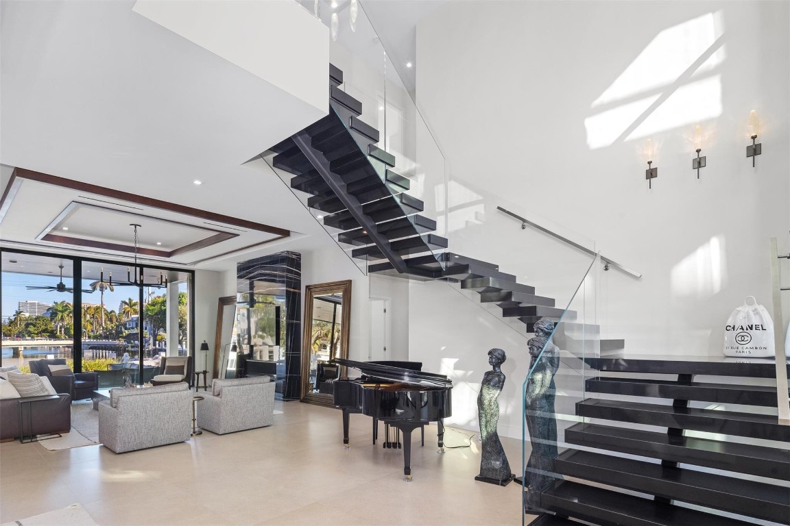 100 Royal Palm Dr Fort Lauderdale, FL 33301