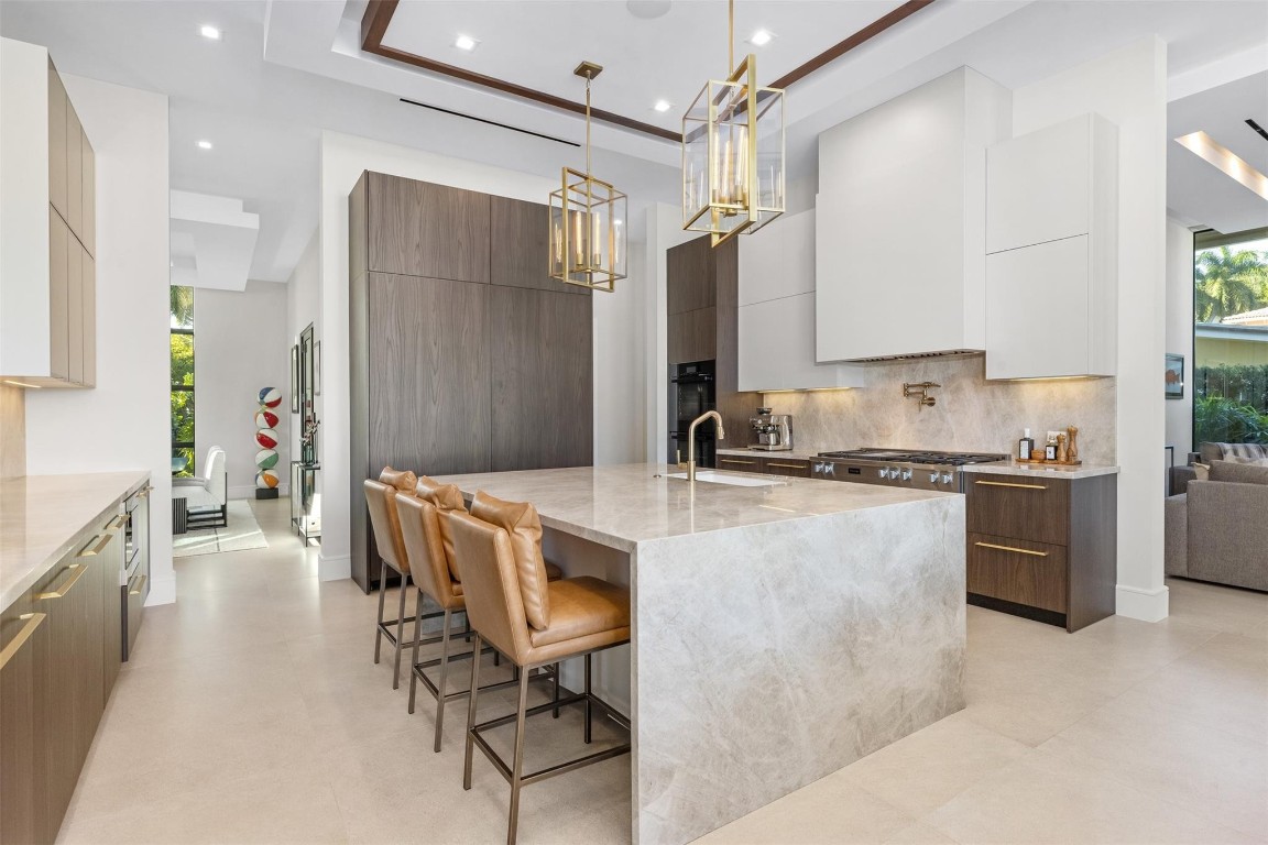 100 Royal Palm Dr Fort Lauderdale, FL 33301