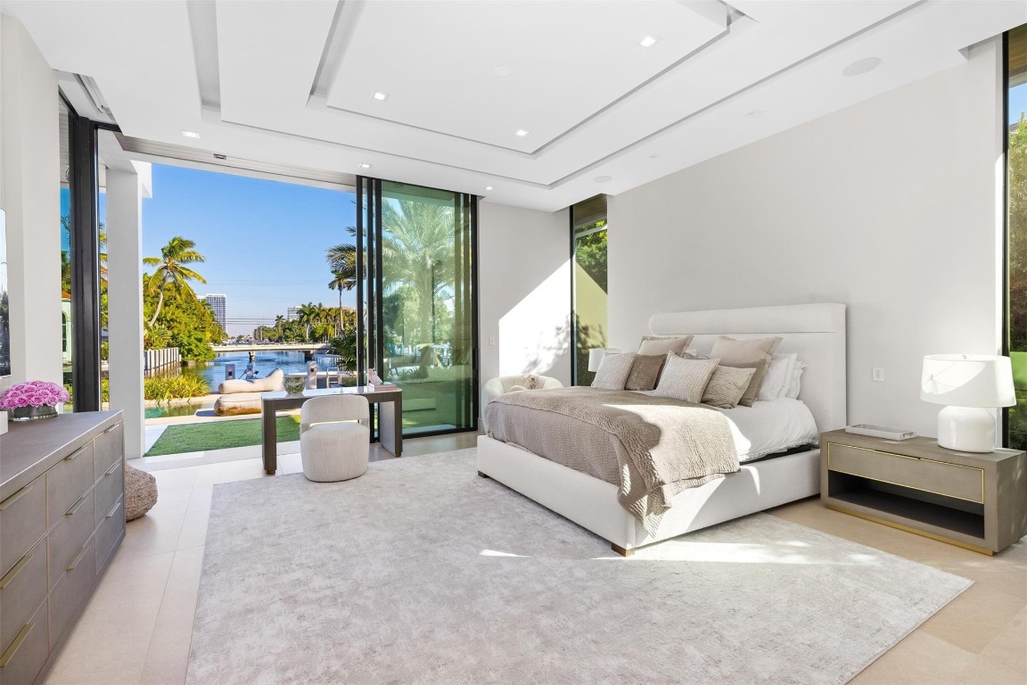 100 Royal Palm Dr Fort Lauderdale, FL 33301