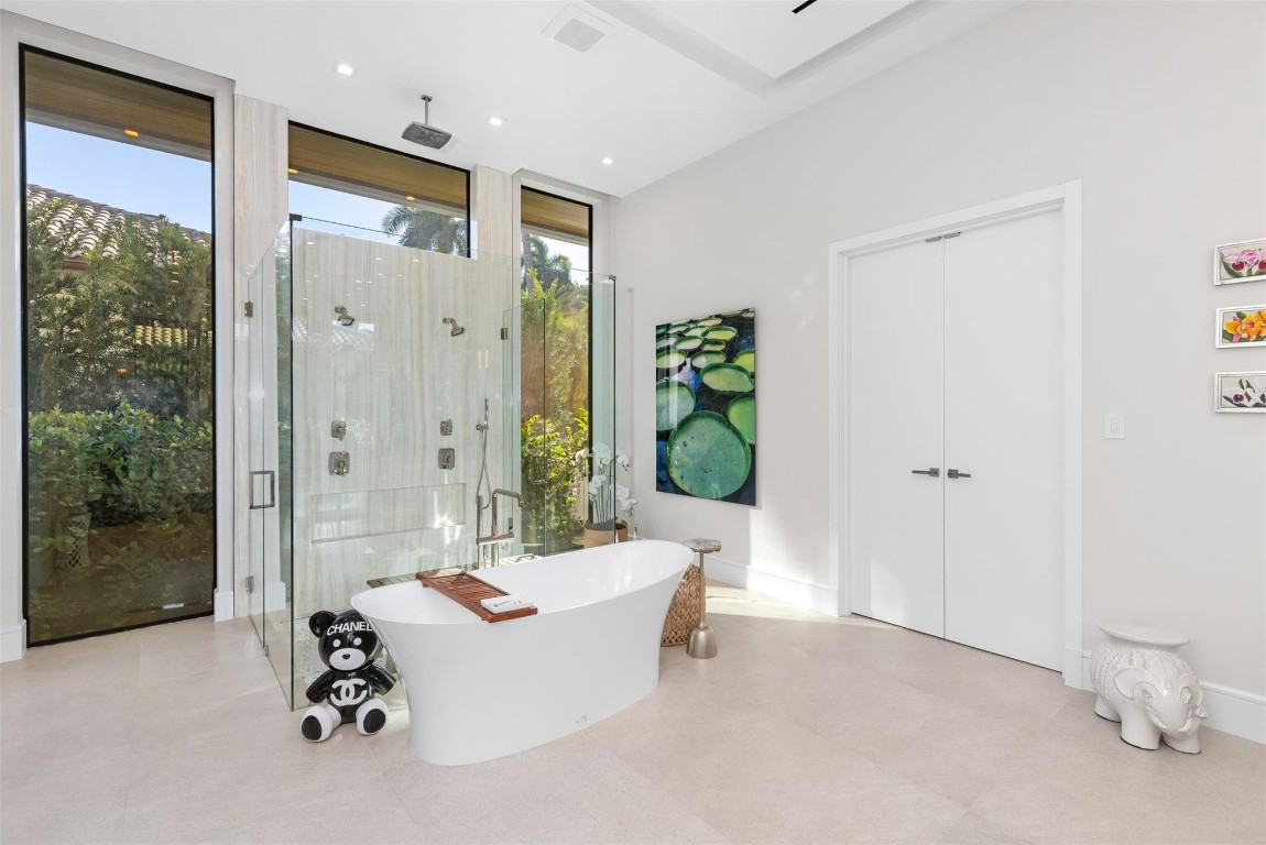 100 Royal Palm Dr Fort Lauderdale, FL 33301