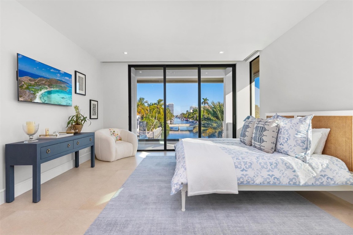 100 Royal Palm Dr Fort Lauderdale, FL 33301